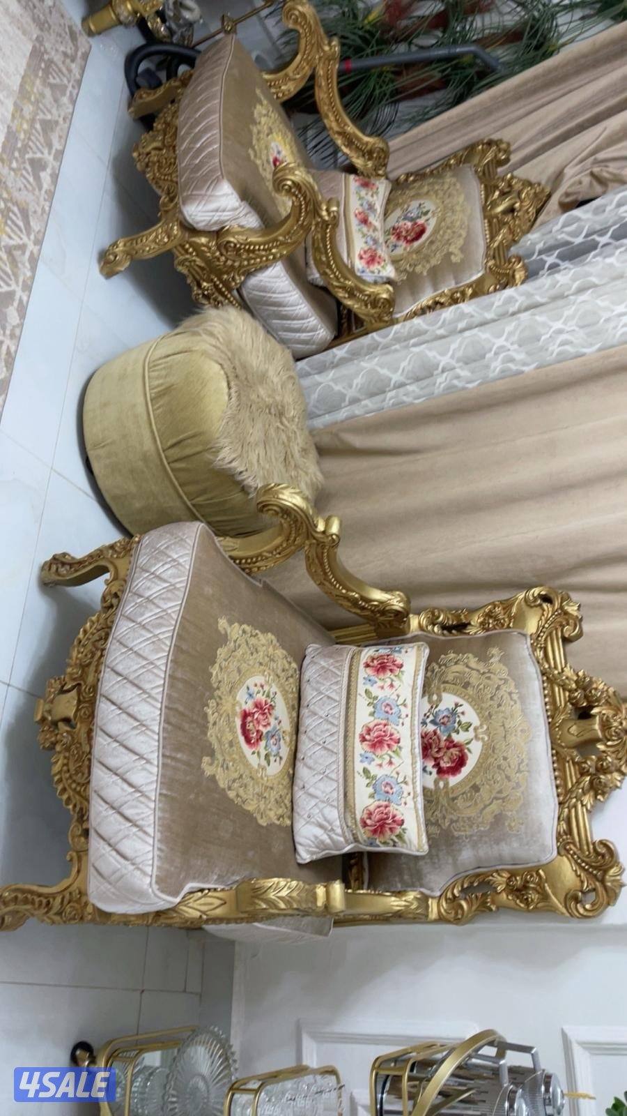 غنفات ملكية بحالة جيدة 100 ٪؜1