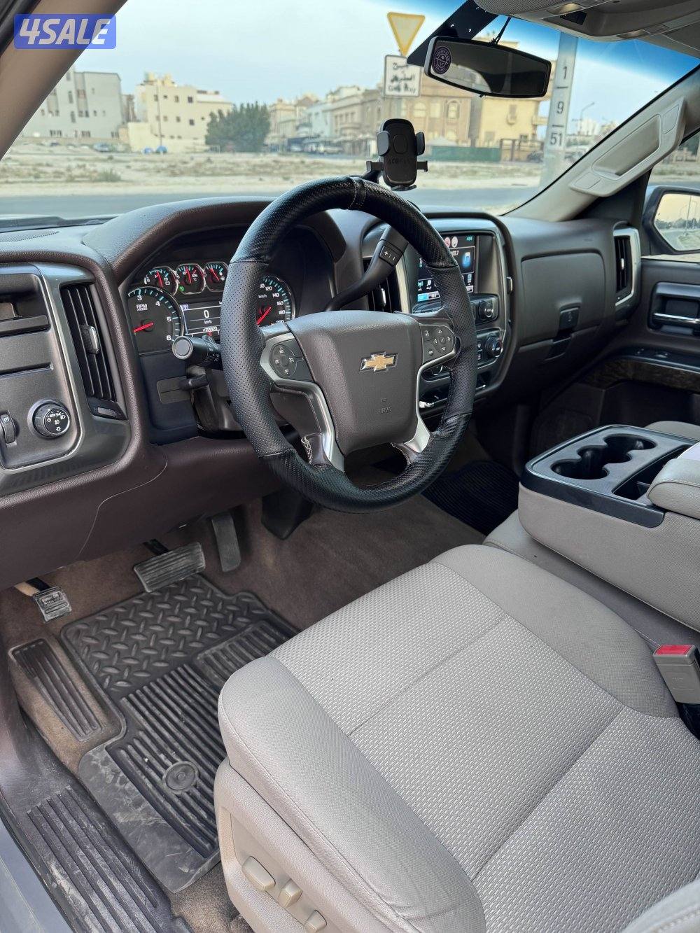 للبيع سلفرادو LT 20176