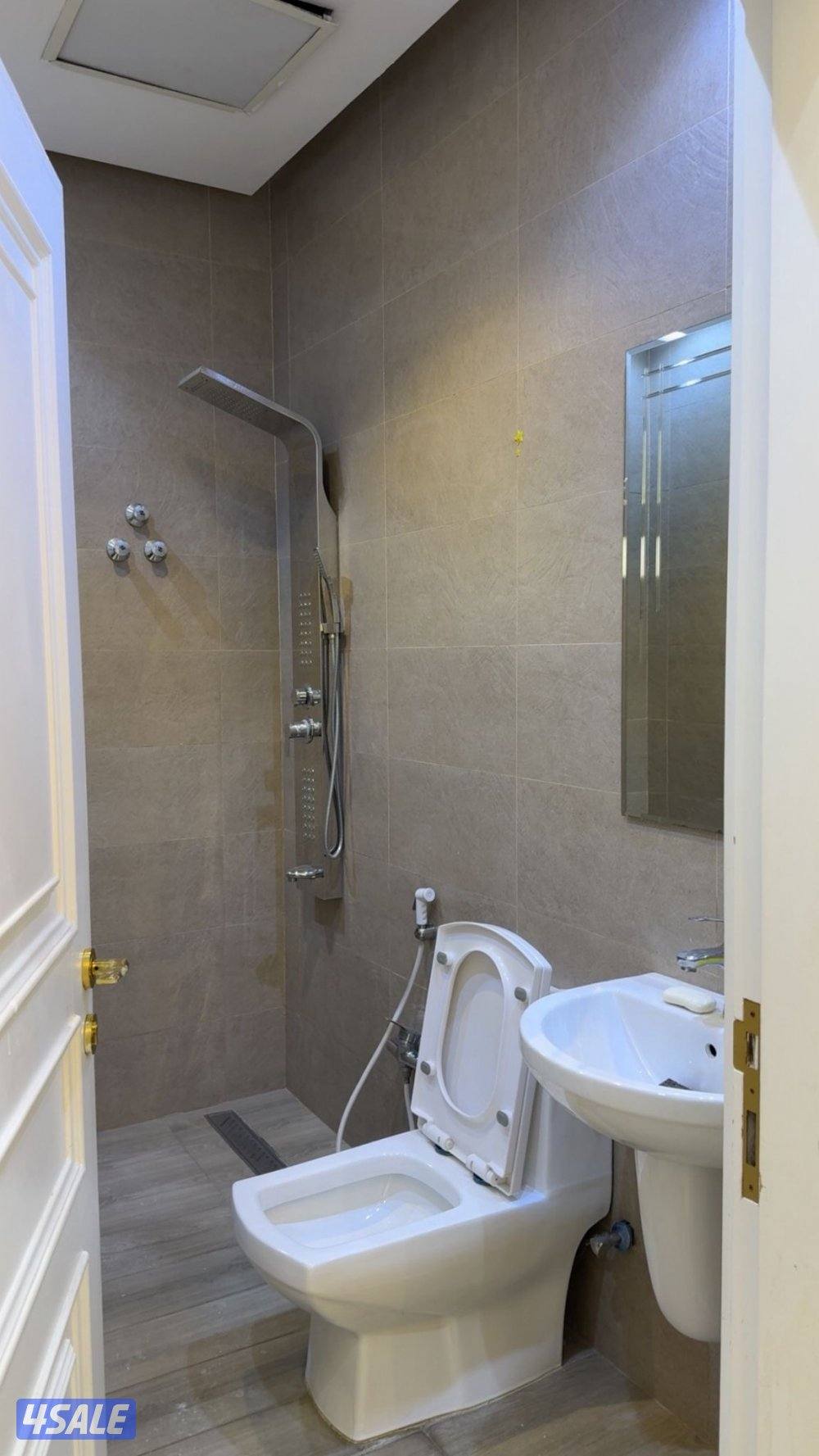 للإيجار | شقة مميزة – الرقة قطعة 25