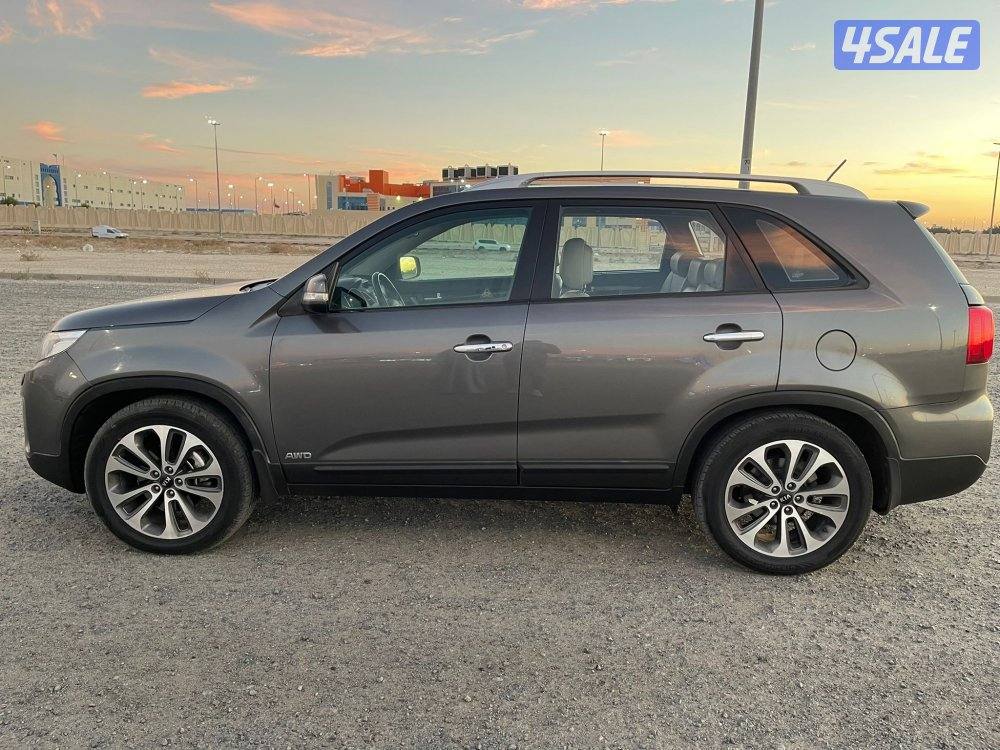 للبيع كيا سيرنتو20131