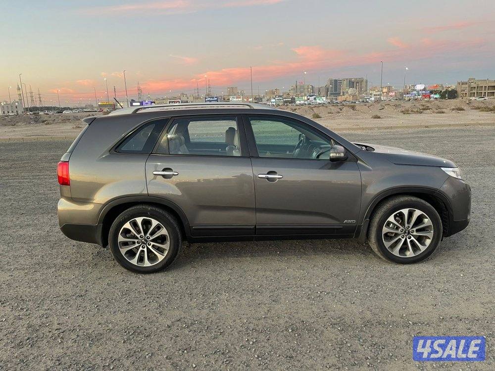 للبيع كيا سيرنتو20132