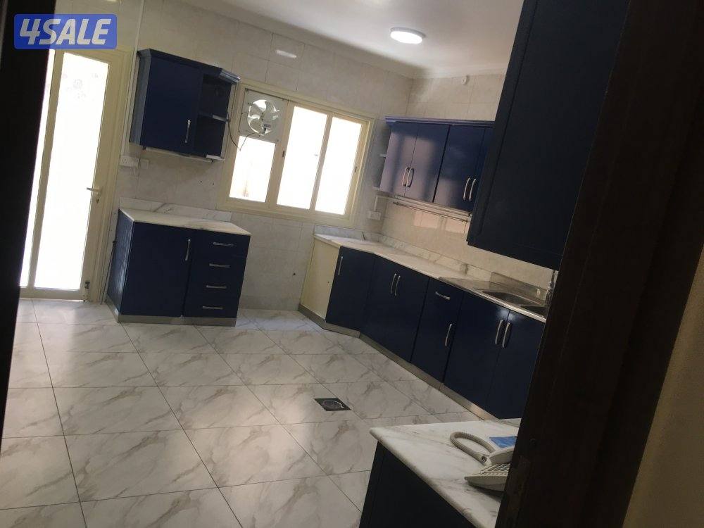 للايجار فيلا بالعقيله1