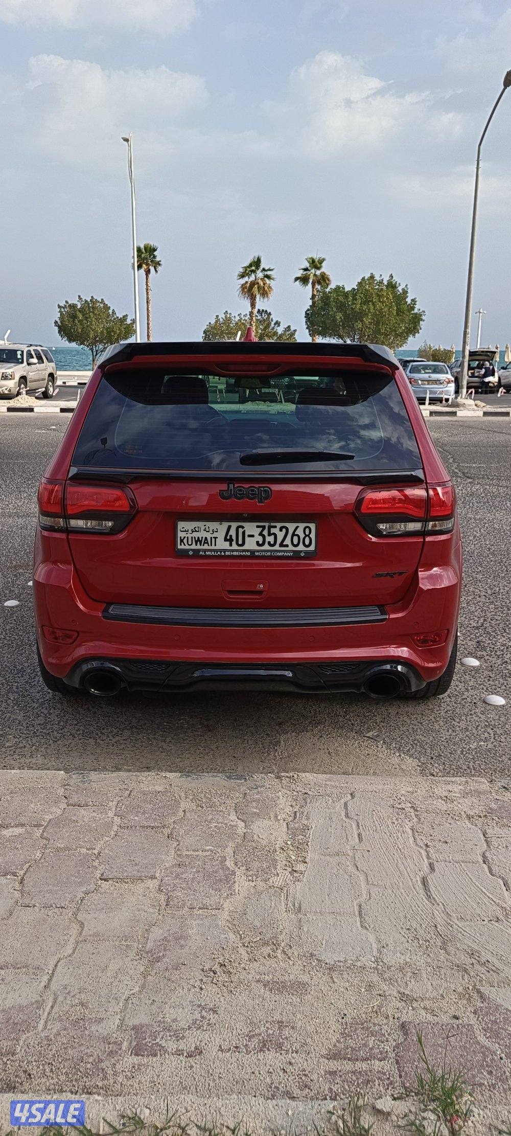 jeep SRT8 full options super clean personal daily used3