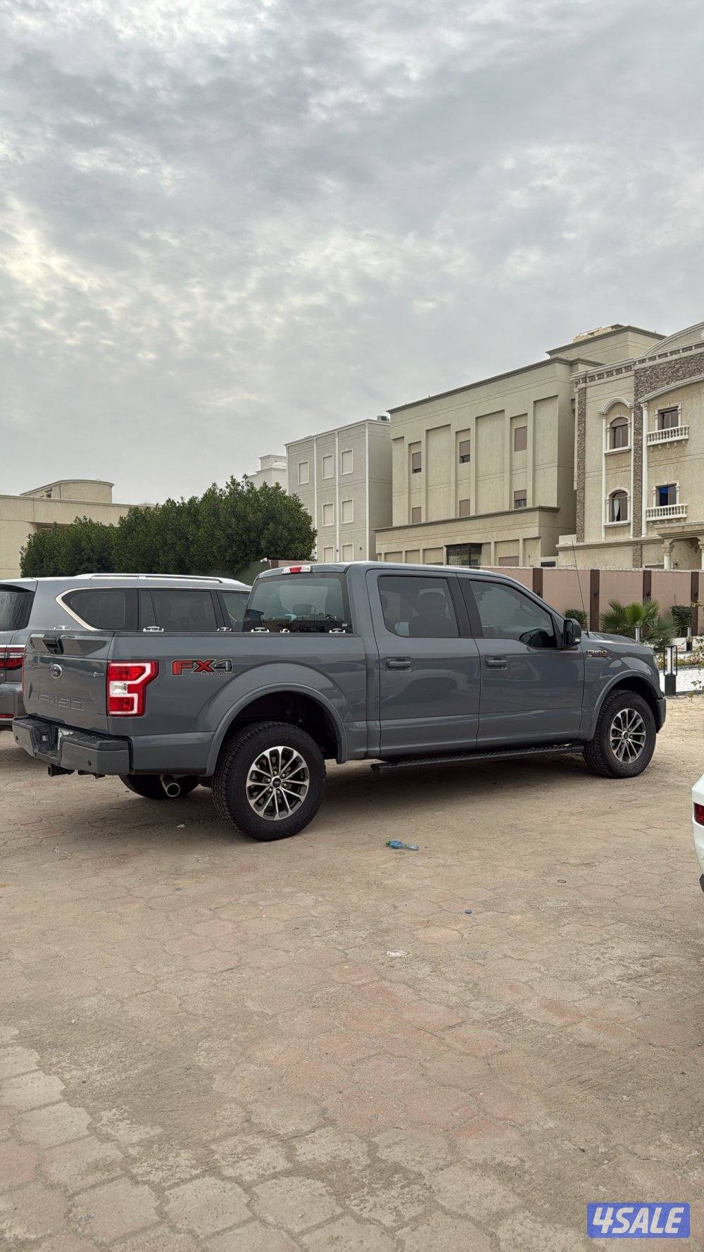 وانيت f1500