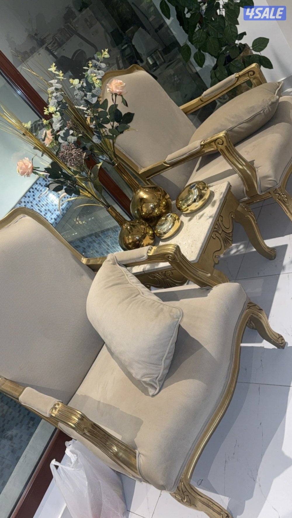 طقم غنفات مع طاولات0