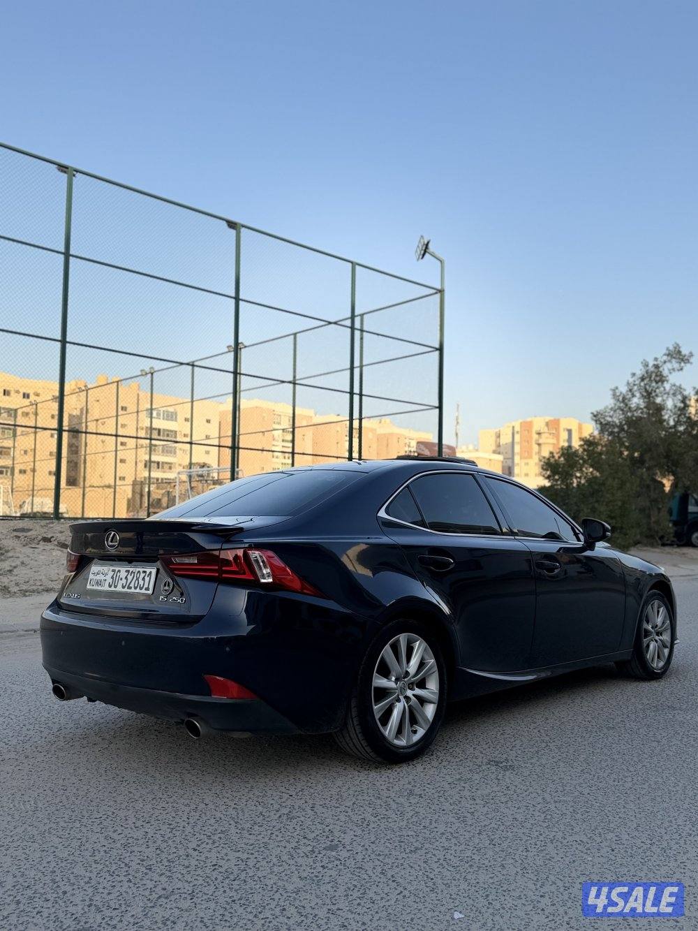 لكزس is250 سته سلندر 2014 قمه بالنظافه شرط الفحص بالكامل5