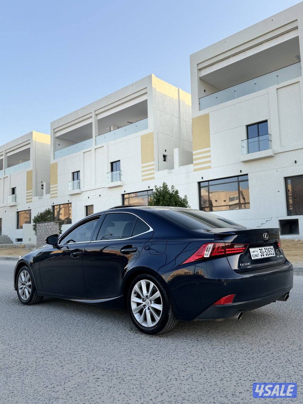 لكزس is250 سته سلندر 2014 قمه بالنظافه شرط الفحص بالكامل3