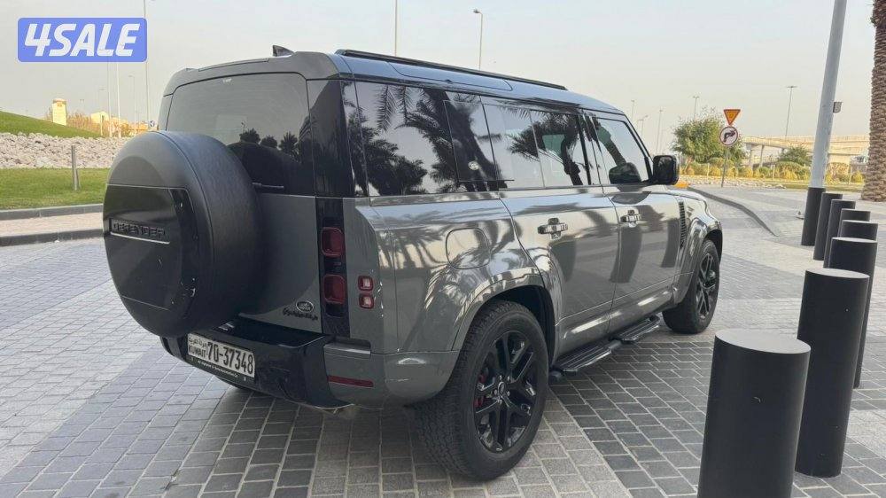 Land Rover Defender2