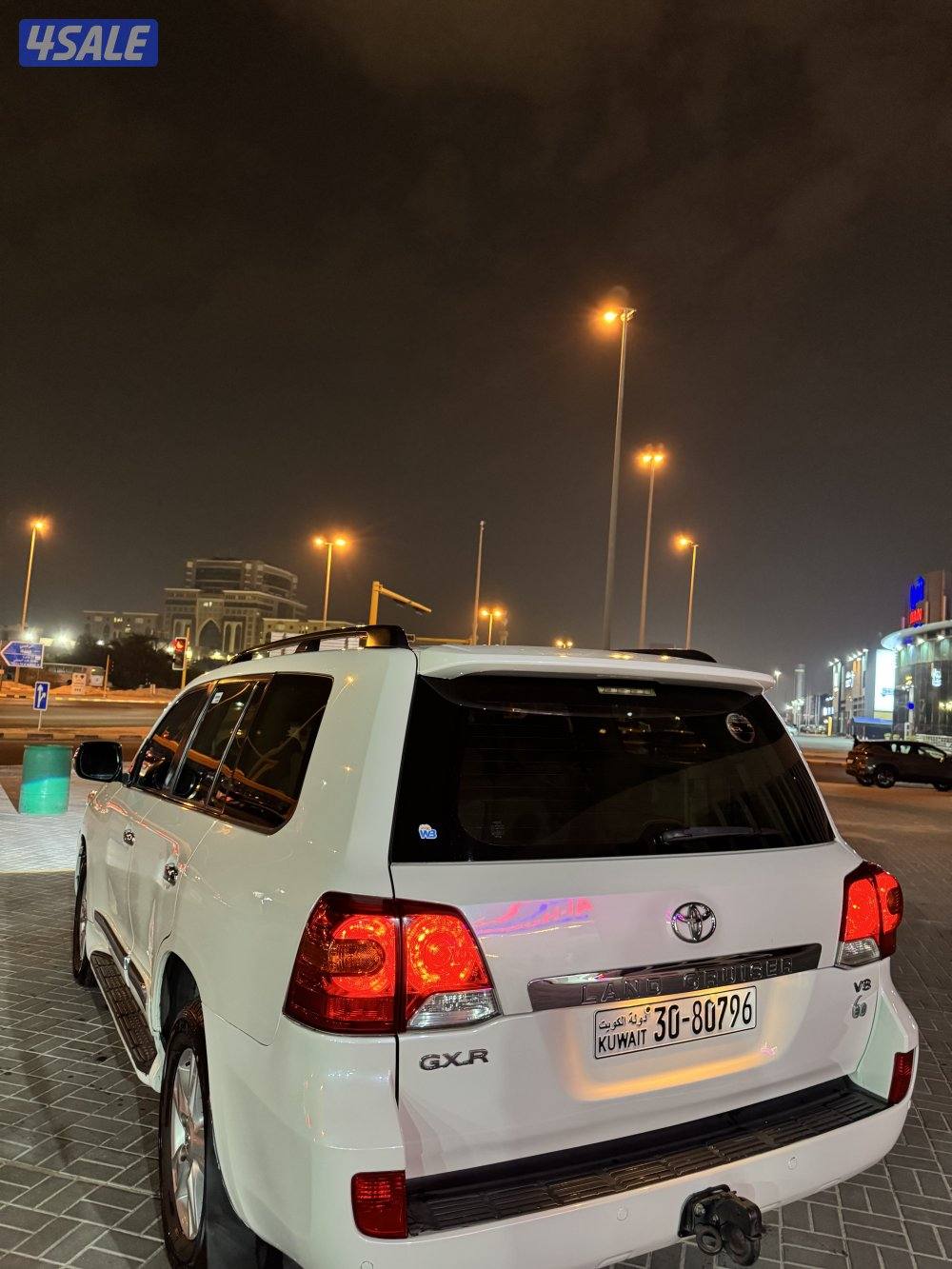 للبيع لاند ماشي 2401