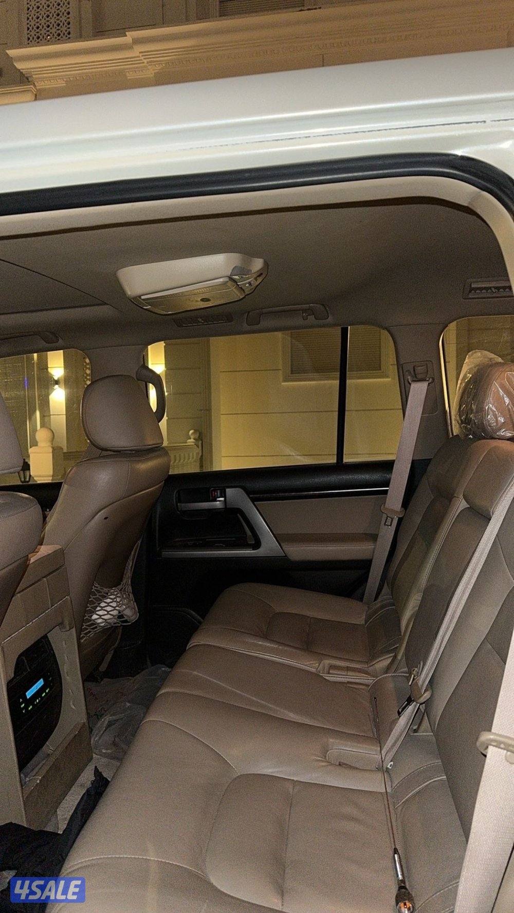 لاند كروزر VXR موديل 20084