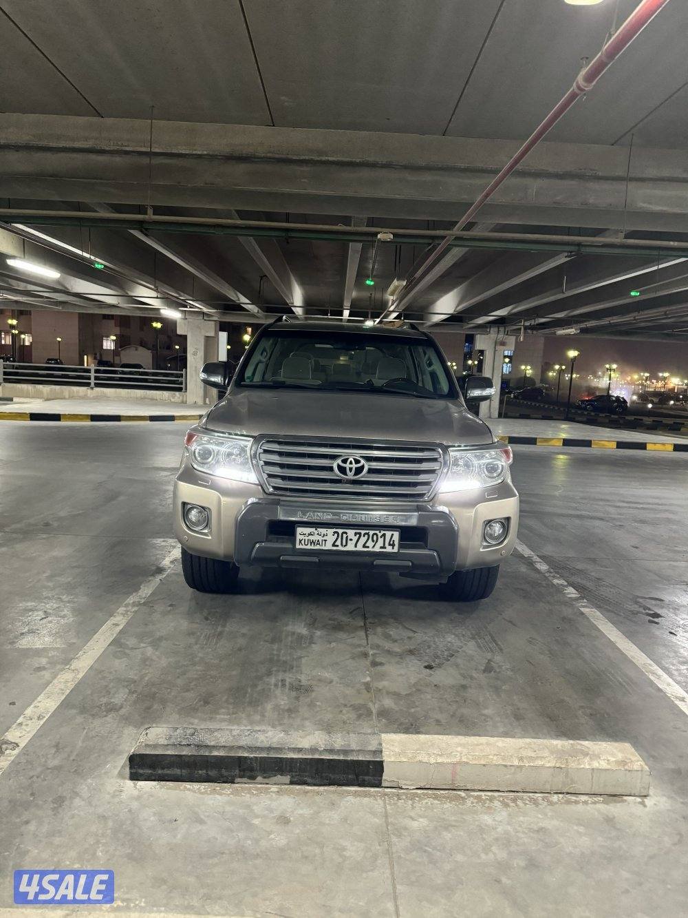 لاند الساير V8 شرط الفحص صبغ الوكالة ماعدا مدقر امامي يمين4