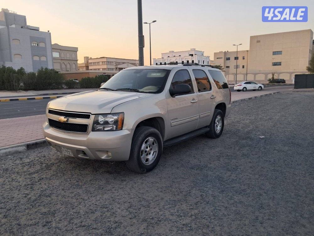 للبيع تاهو موديل 20100