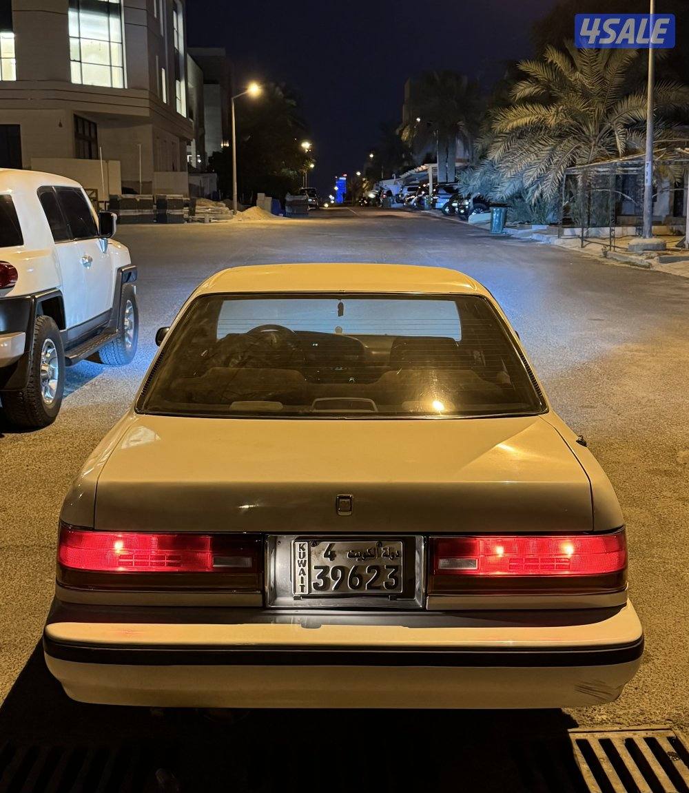 للبيع تويوتا كرسيدا موديل 1995 الممشى 1031