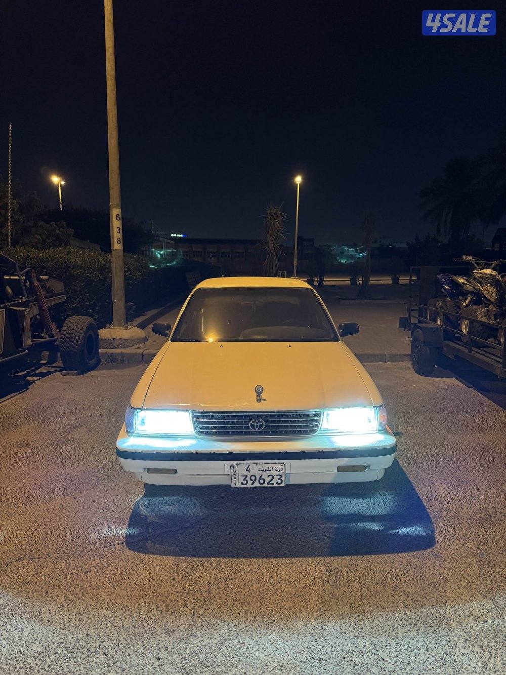 للبيع تويوتا كرسيدا موديل 1995 الممشى 1033