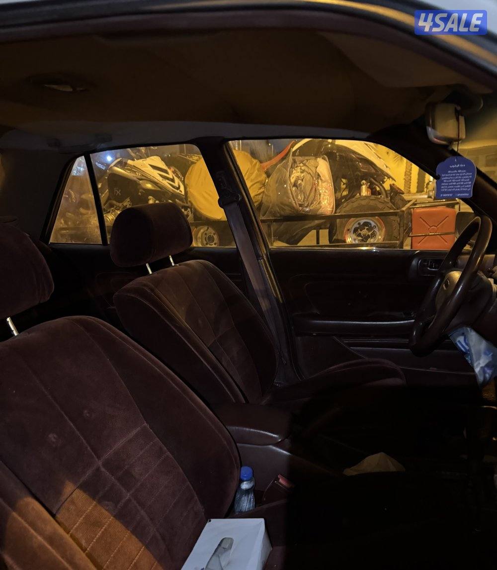 للبيع تويوتا كرسيدا موديل 1995 الممشى 1034