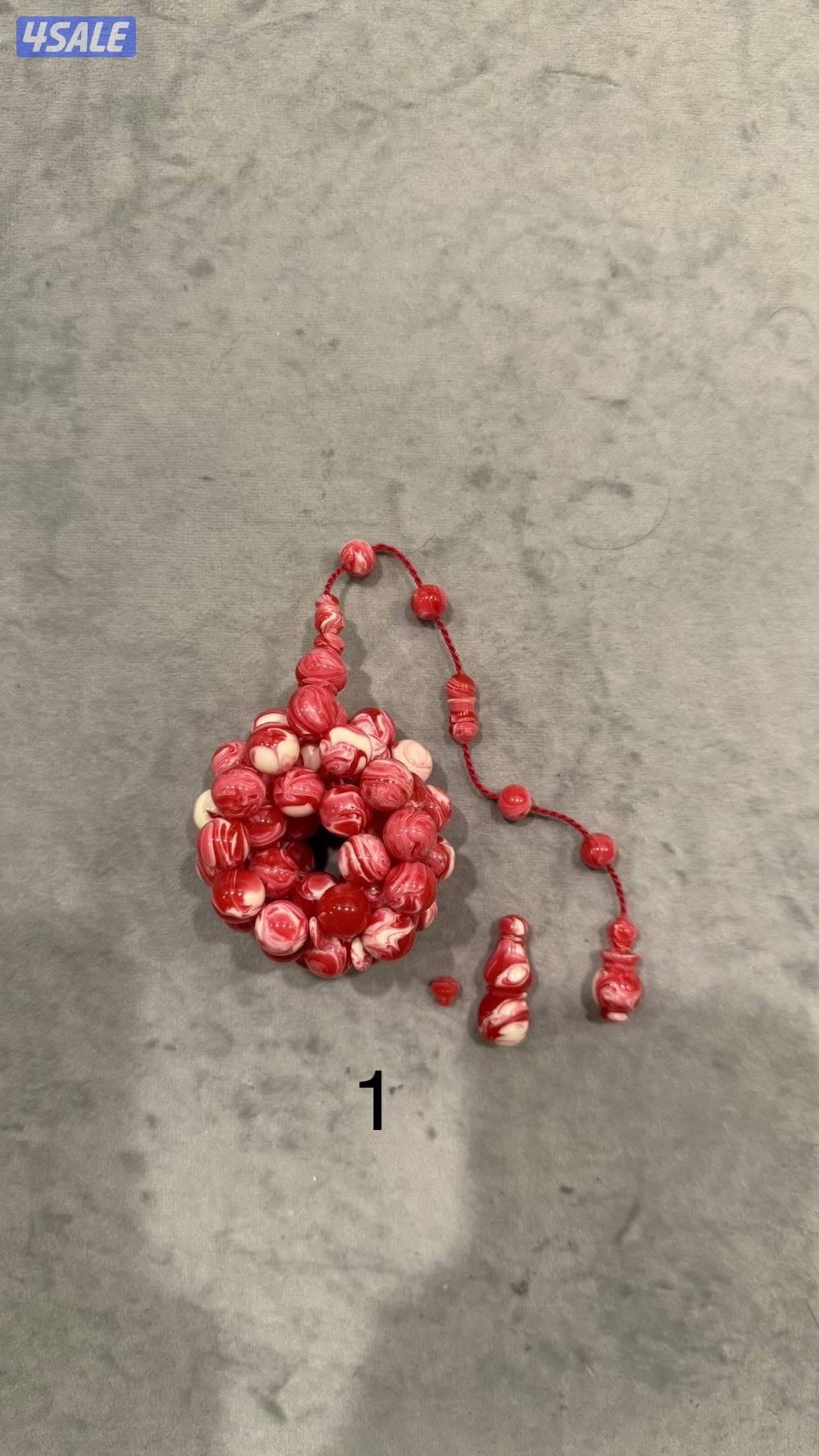 للبيع ٣ مسابيح بسعر ما يتكرر1