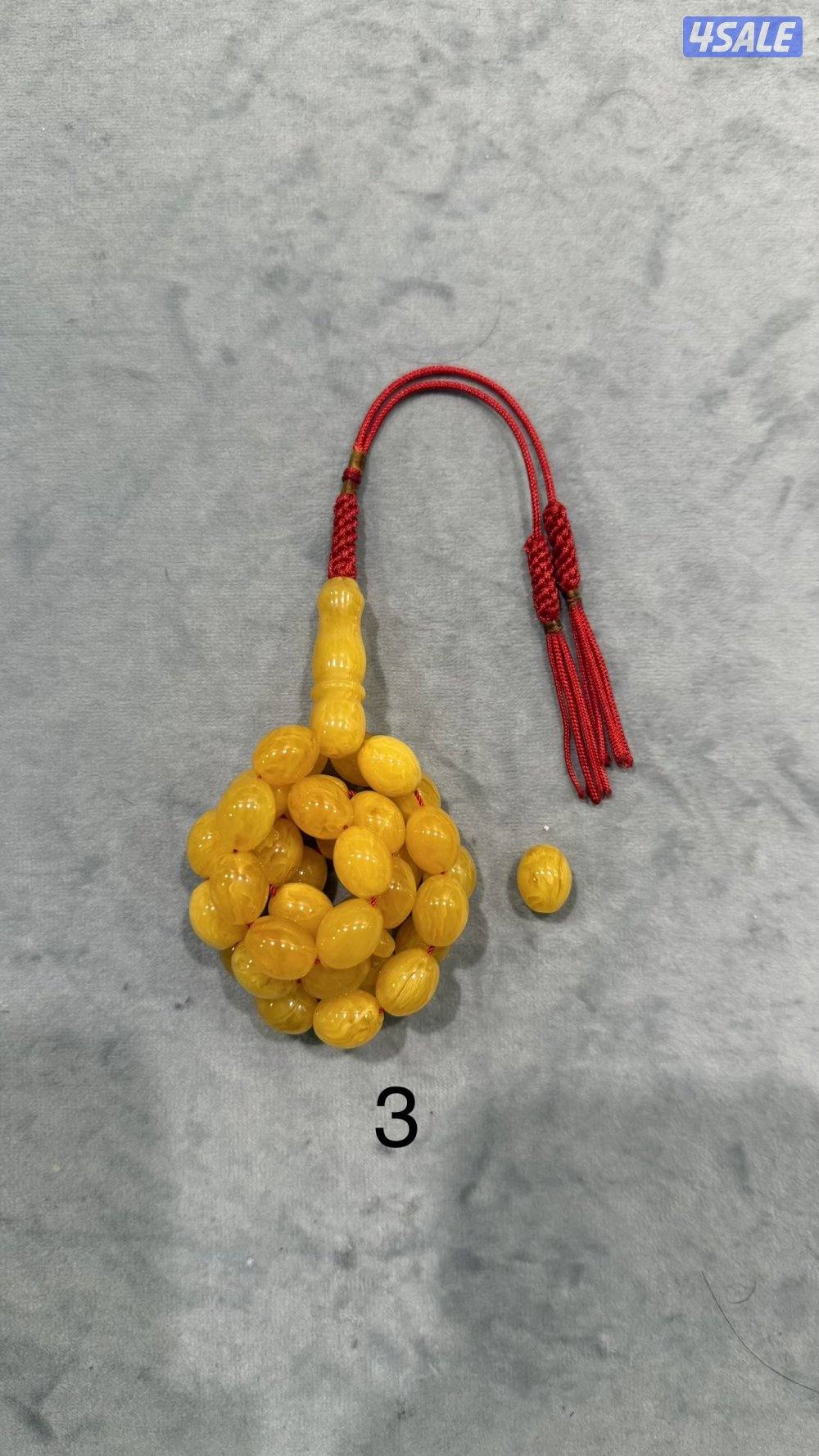 للبيع ٣ مسابيح بسعر ما يتكرر5