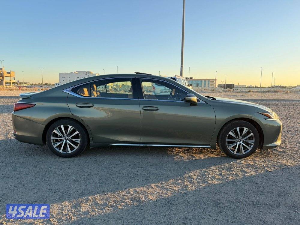 لكزس 2019 عداد 63 فقط es2501