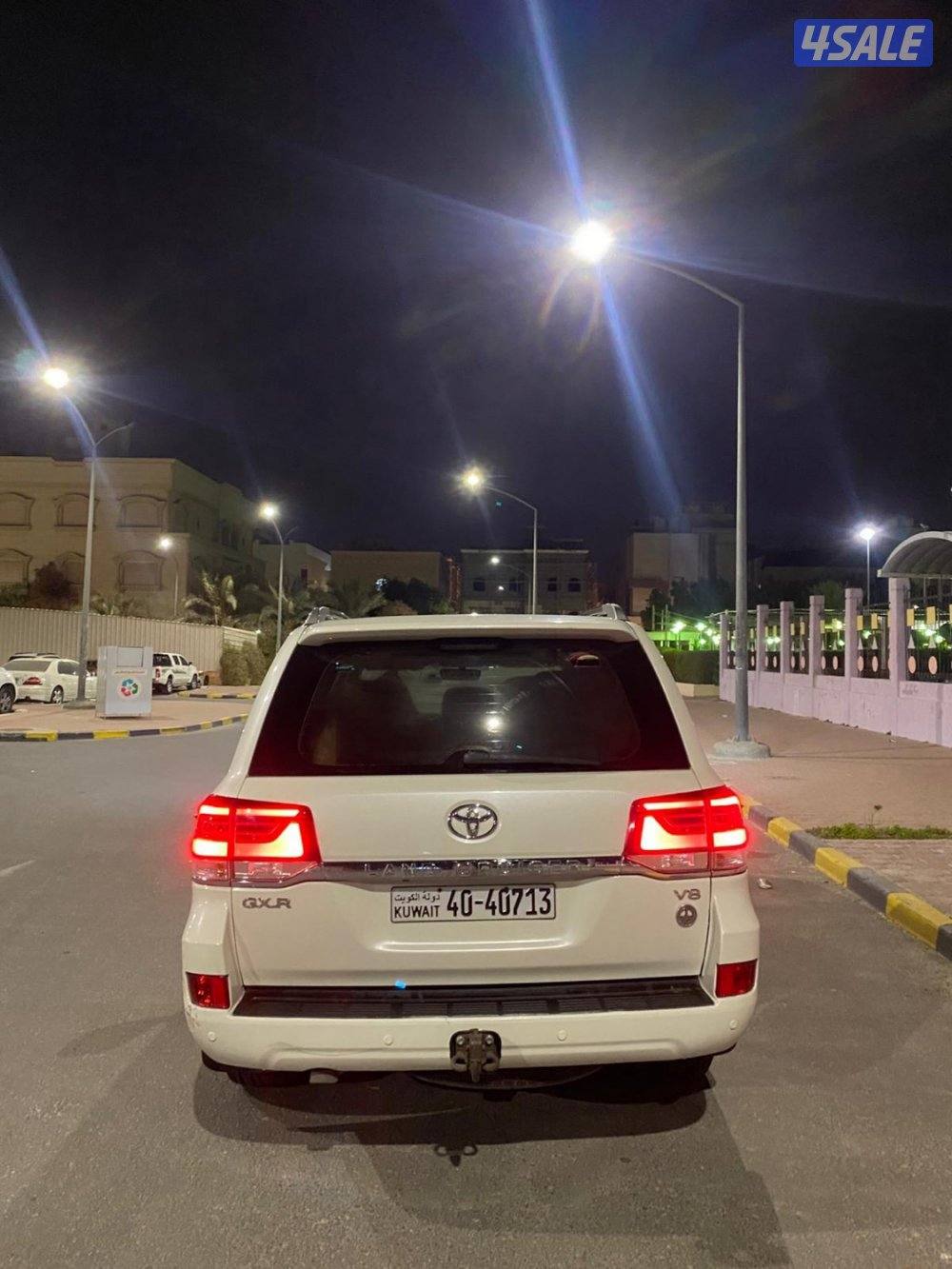 للبيع لاند كروزر مديل 2017 الدرجه الاولئ الساير المالك الاول شرط الفحص1