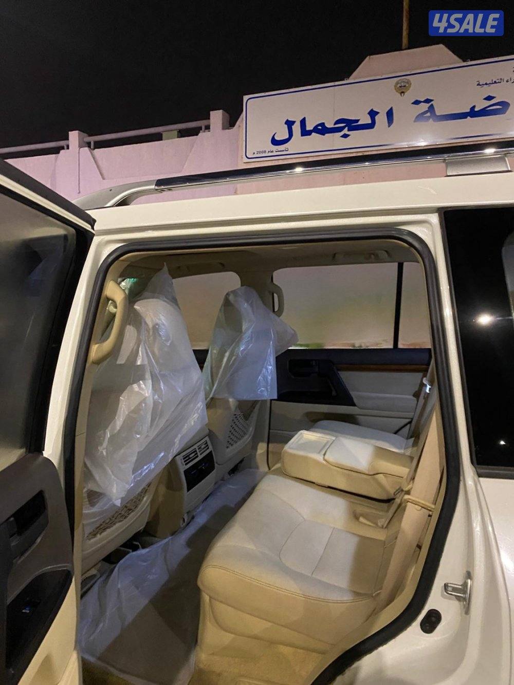 للبيع لاند كروزر مديل 2017 الدرجه الاولئ الساير المالك الاول شرط الفحص7