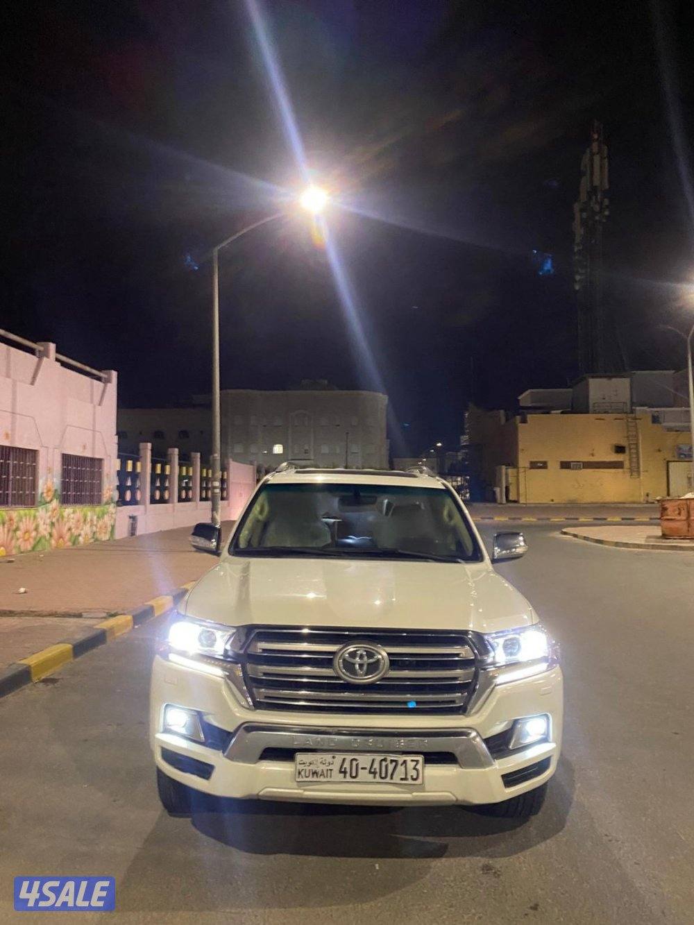 للبيع لاند كروزر مديل 2017 الدرجه الاولئ الساير المالك الاول شرط الفحص9