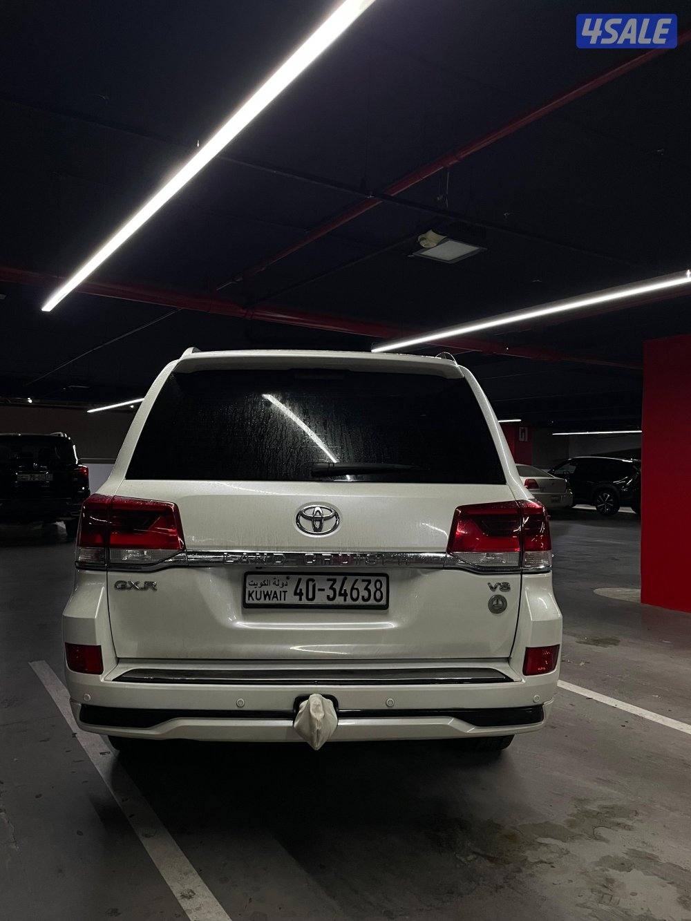 لاندكروزر عداد قليل اللي يدور نظيف8