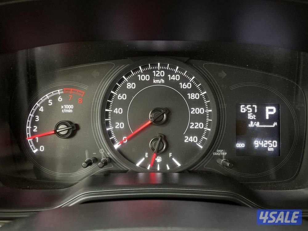 TOYOTA COROLLA 1.6L XLI STD OPTION6