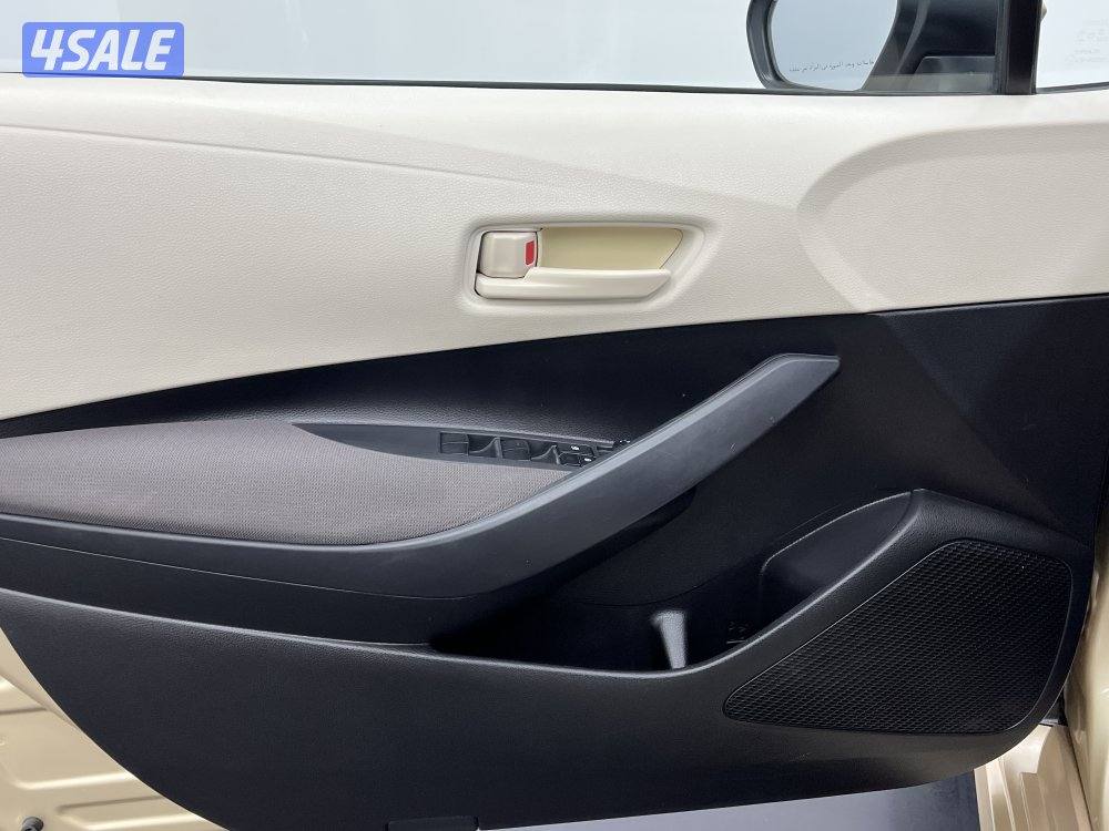 TOYOTA COROLLA 1.6L XLI STD OPTION10