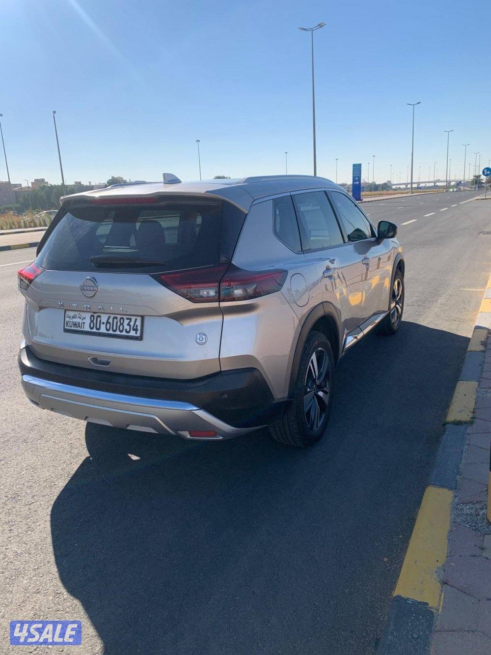 للبيع نيسان اكس تريل 20243