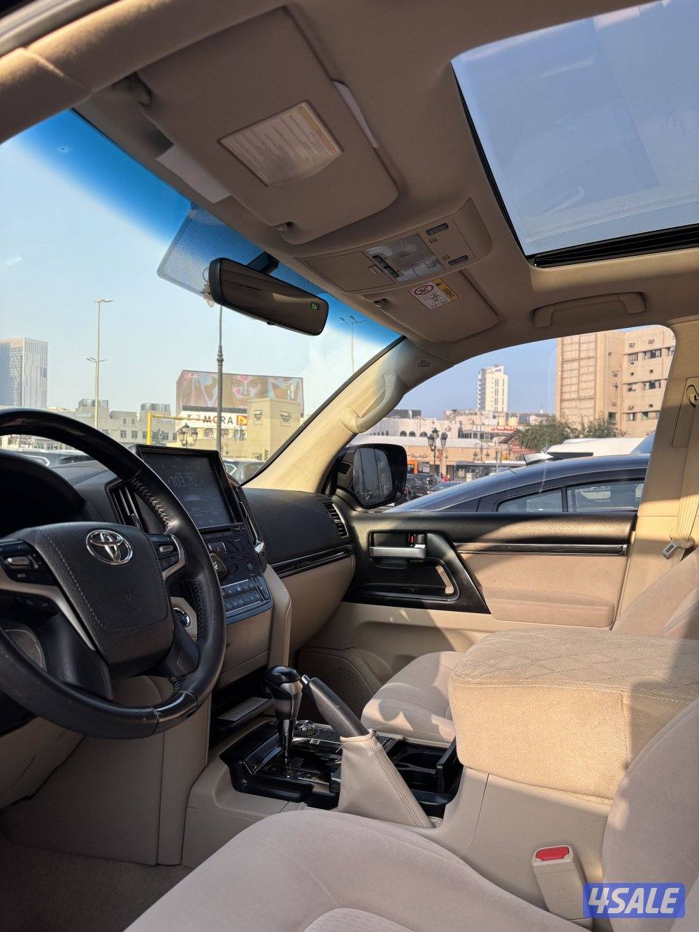 لاندكروزر موديل ٢٠٢١ gxr grand touring الممشى ١٥٨ ألف اسود نظيف جداً ..1