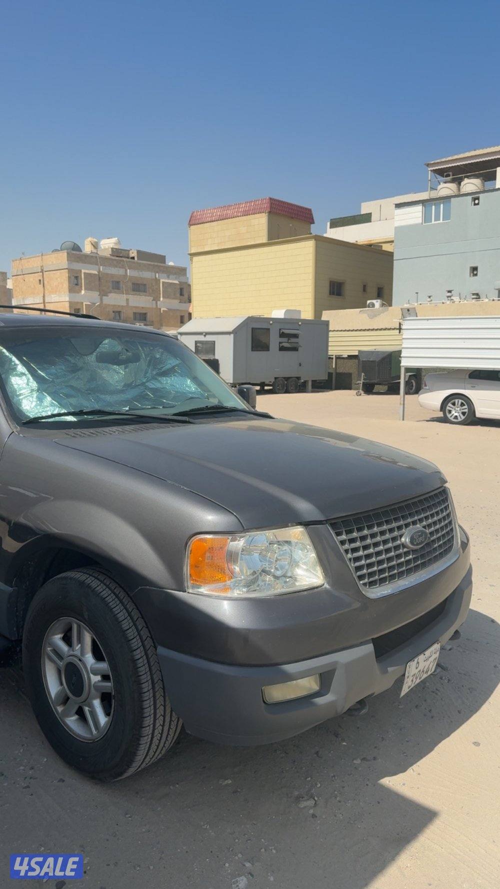 فورد اكسبدشن موديل ٢٠٠٣السياره نظيفه توني مضبط كل شي فيها2