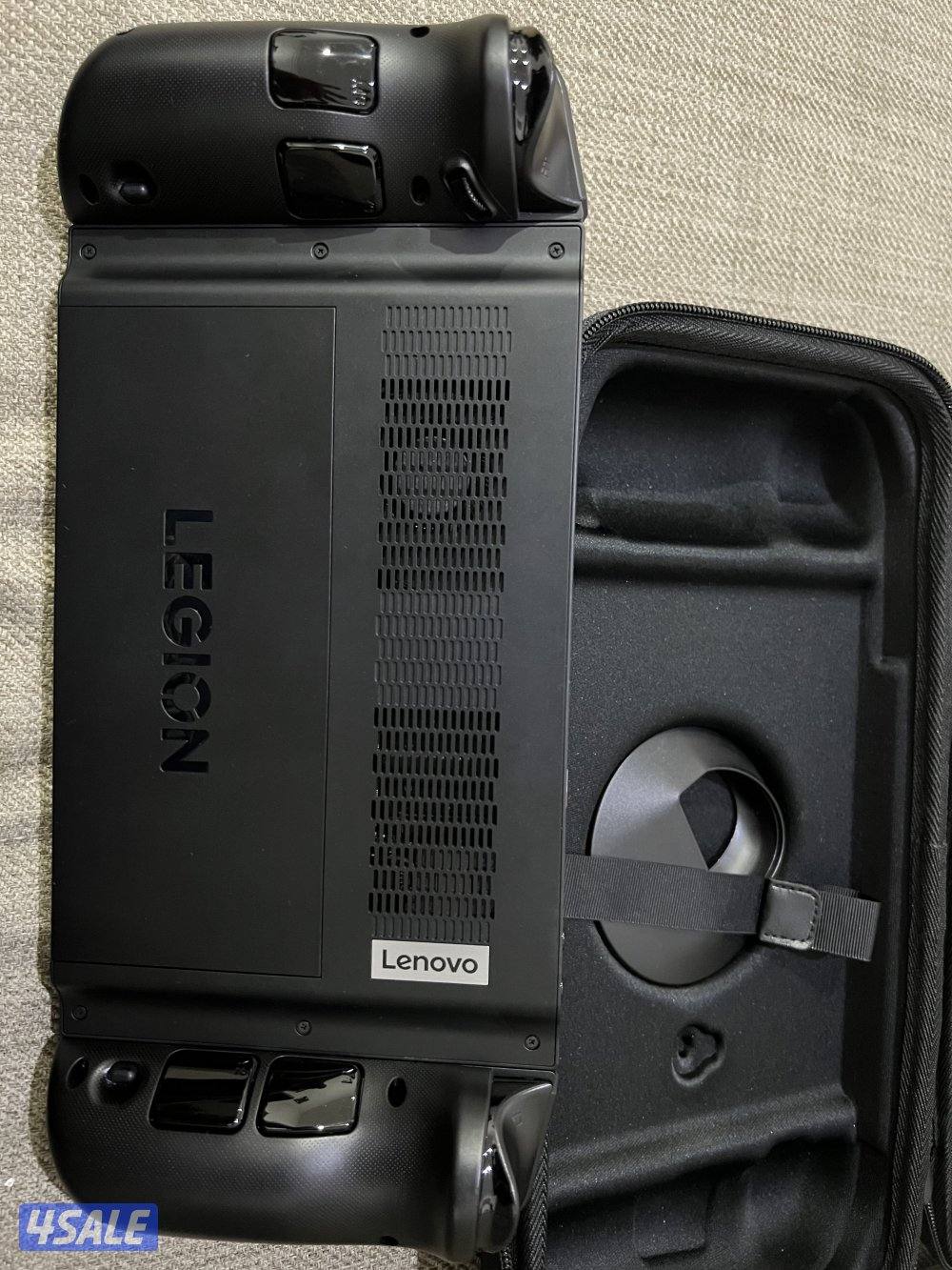 للبيع جهاز Lenovo Legion Go – معالج Z1 Extreme – حالة ممتازة جدا1