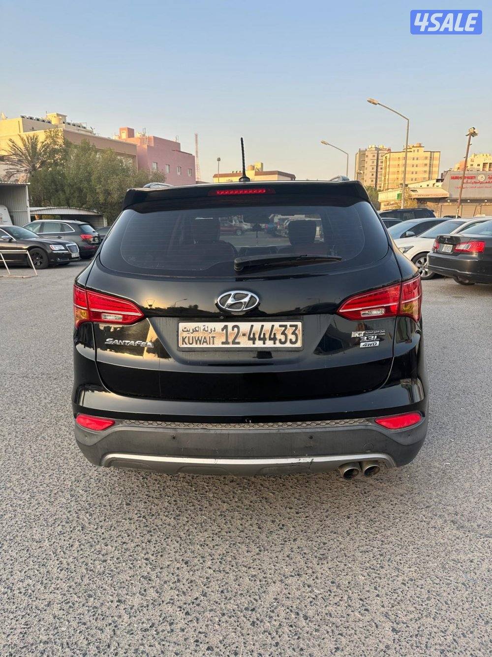 للبيع هيونداي سانتافيه 2014- 6 سلندر فل أوبشن1