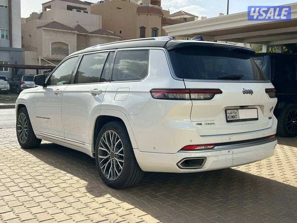 جراند شيروكي summit L سلندر 64