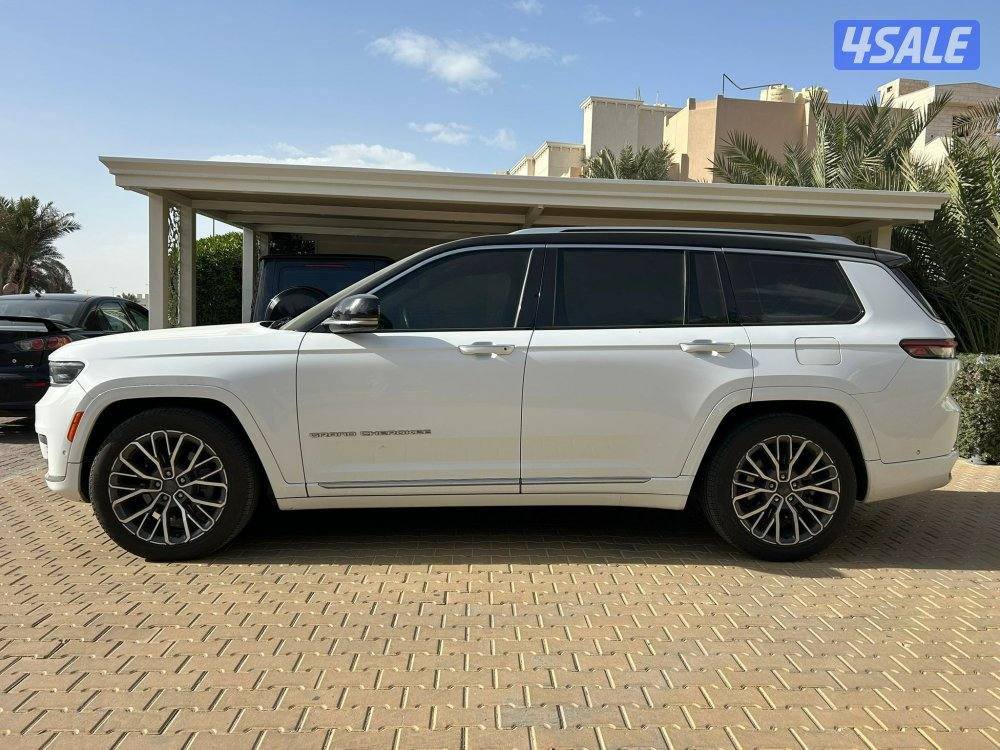 جراند شيروكي summit L سلندر 65