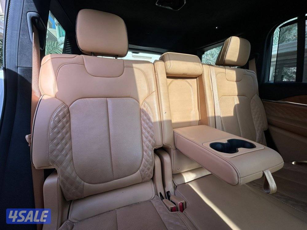 جراند شيروكي summit L سلندر 615