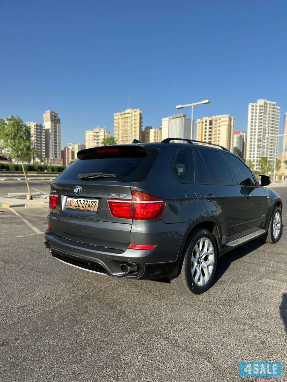 للبيع BMW موديل 2011 X52