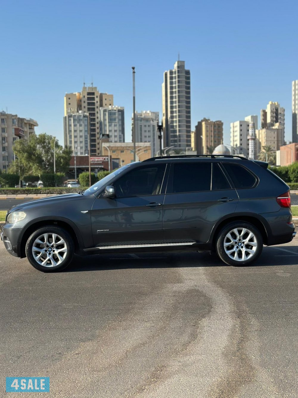 للبيع BMW موديل 2011 X53