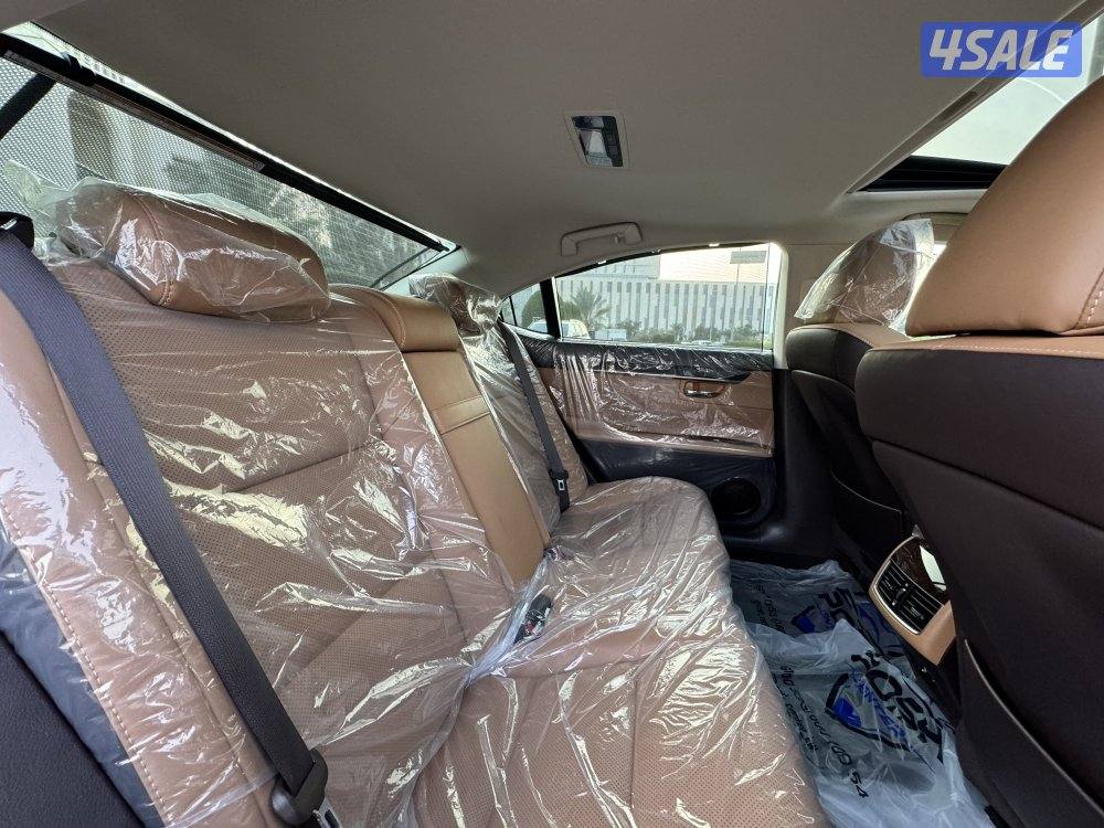 لكزس ES250 موديل 2017 بحاله نادره شرط الفحص6