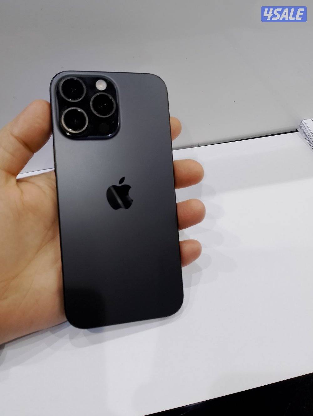 ايفون 16 برو ماكس 256 جيجا0