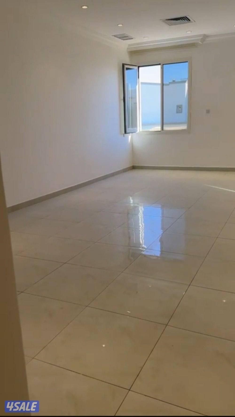 للأيجار شقة بمنطقة الوفرة السكنية قطعة 70