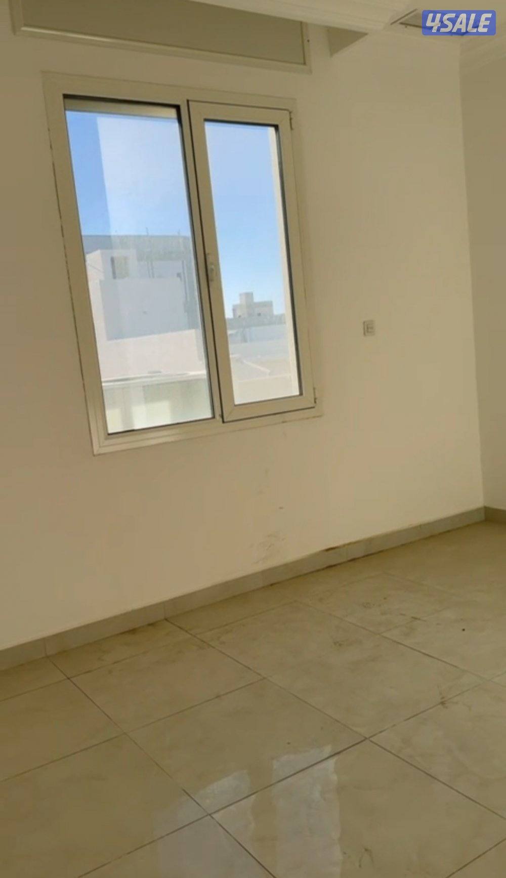 للأيجار شقة بمنطقة الوفرة السكنية قطعة 73