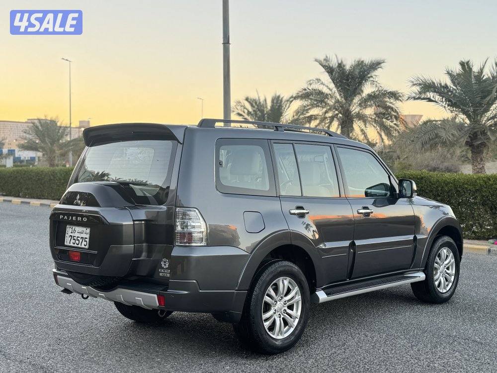 باجيرو موديل 2018 كامل المواصفات المكينه الكبيره شرط الفحص3