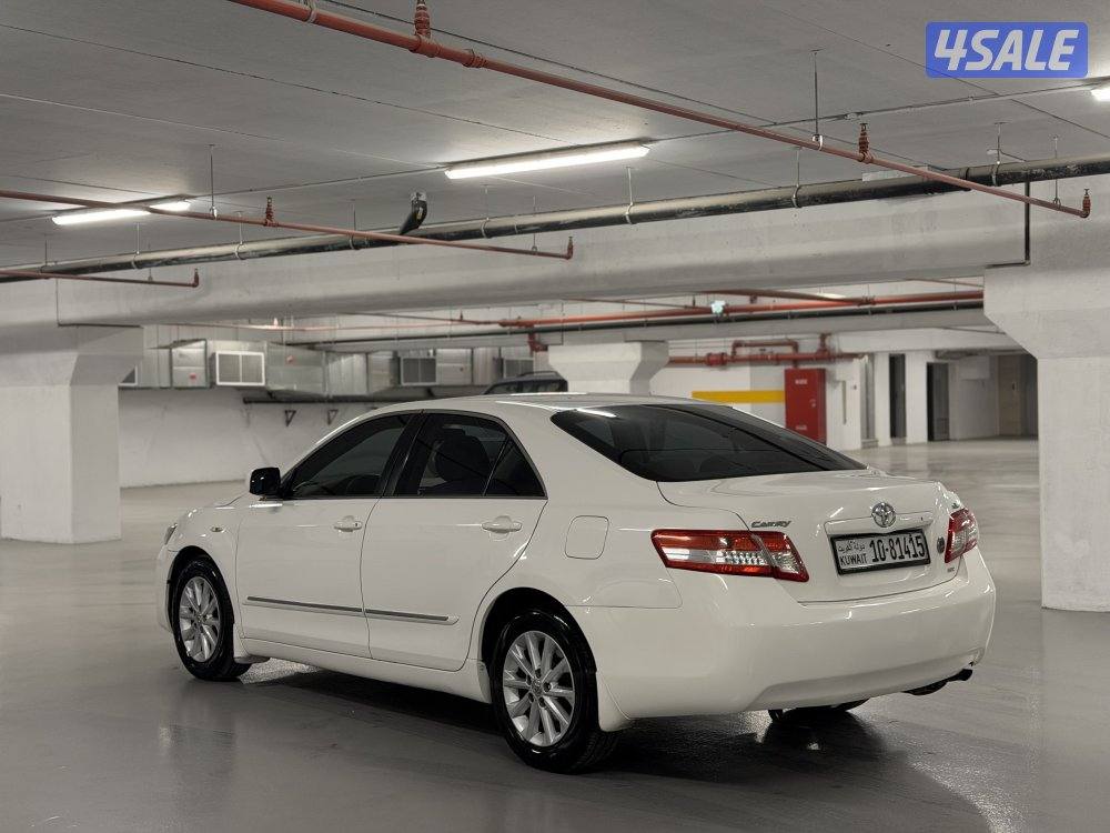 كامري موديل 2011 عداد قليل بحاله ممتازه نقبل التثمين مع الفرق لي ولكم4