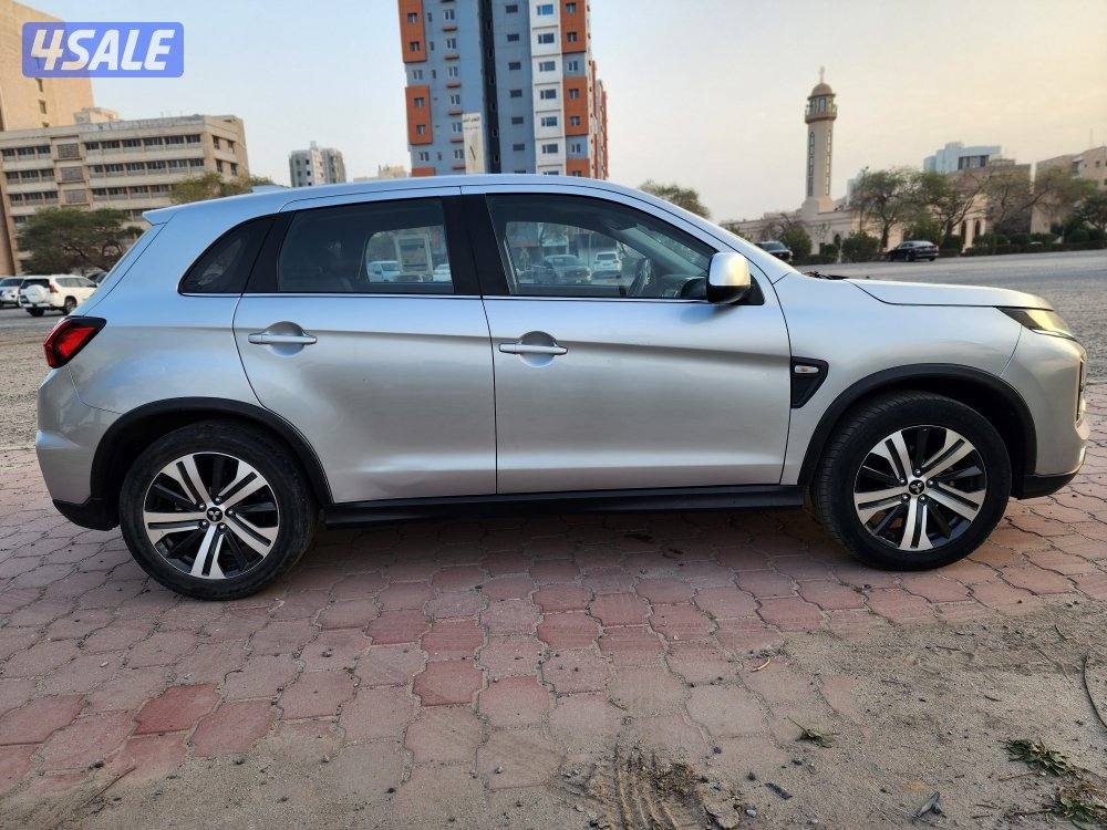 ميتسوبيشي ASX موديل 2022 عداد ١١٦ ألف سرفس منتظم شرط الفحص3