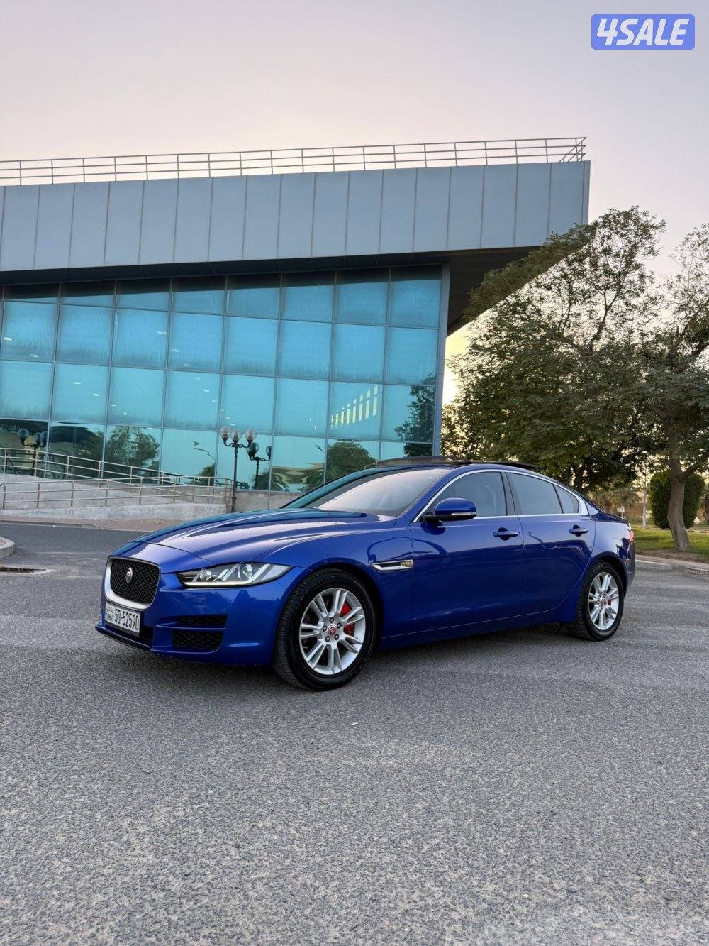 جاكور XE موديل 2018 بحاله ممتازه جداً قمه بالنظافه ماشي 98 الف فقط1