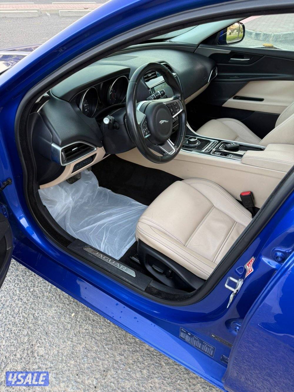 جاكور XE موديل 2018 بحاله ممتازه جداً قمه بالنظافه ماشي 98 الف فقط7