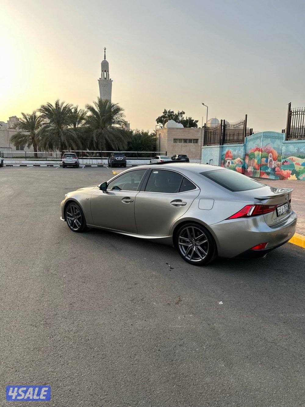 Is -F sport موديل ٢٠١٥1