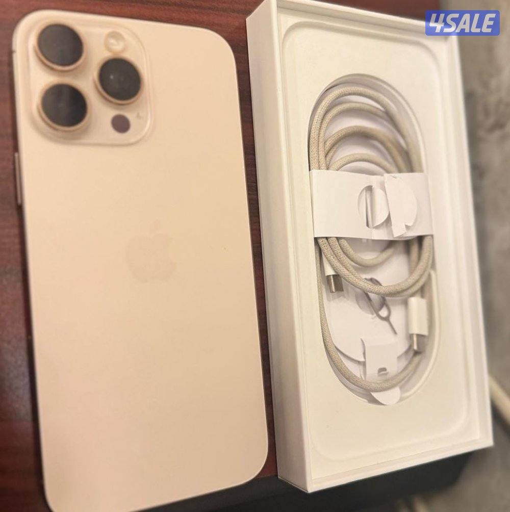 ايفون 16 برو ماكس مساحه 256 مثل الجديد0