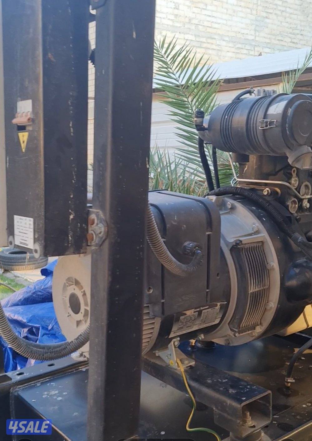 للبيع مكينة ديزل كبيره بيركنز ٢٤ كيلو واط.. ٣٠ kva1